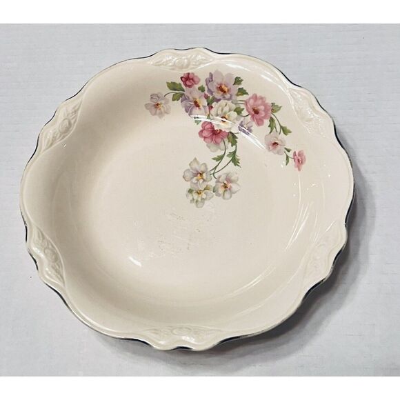 Homer Laughlin Virginia Rose 1 Soup Bowl 8 1/2"  AZ-38 Replacement 1940 Vintage - Picture 1 of 8